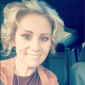 Meet your Posher, Nikki